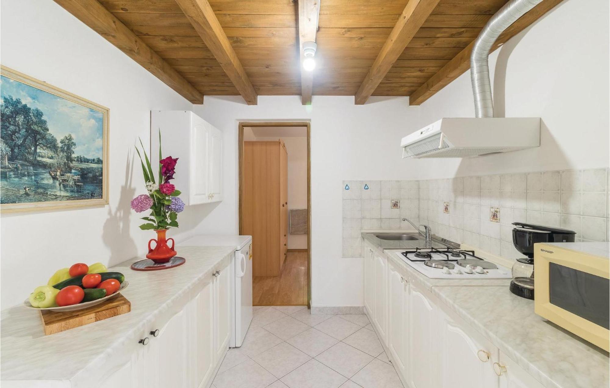 Holiday home 2 Bedroom Amazing Home In Pula *